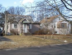 Pre-foreclosure Listing in EVERGREEN AVE BRENTWOOD, NY 11717
