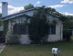 Pre-foreclosure in  STETSON PARK DR Deland, FL 32720