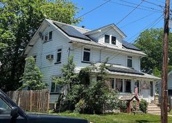 Pre-foreclosure in  PARK AVE Hightstown, NJ 08520