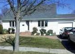 Pre-foreclosure in  LAWRENCE ST Hicksville, NY 11801
