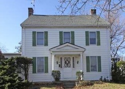 Pre-foreclosure in  FAIRWAY DR Hempstead, NY 11550