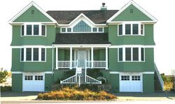 Pre-foreclosure in  DUNE RD Westhampton Beach, NY 11978
