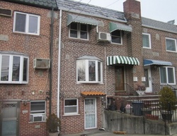 Pre-foreclosure Listing in FURMANVILLE AVE MIDDLE VILLAGE, NY 11379