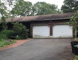 Pre-foreclosure in  RICHARD RD Selden, NY 11784