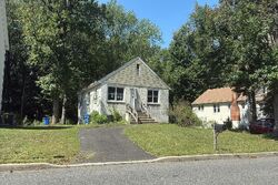 Pre-foreclosure in  OLNEY AVE Cherry Hill, NJ 08003