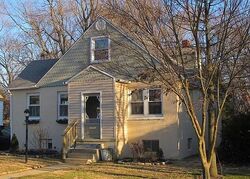 Pre-foreclosure in  FAIRFAX DR Riverton, NJ 08077