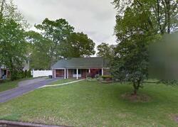 Pre-foreclosure in  PENNAQUID RD Coram, NY 11727