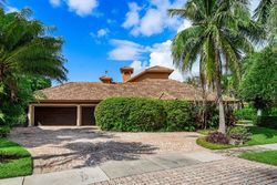  Ne Spanish Trail Ct, Boca Raton FL