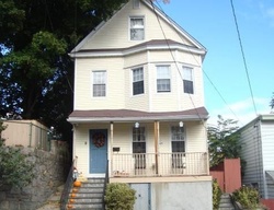  Wakefield Ave, Yonkers NY