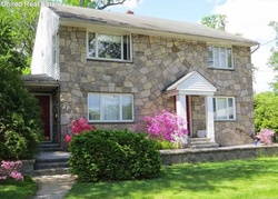 Pre-foreclosure Listing in SADDLE RIVER RD SADDLE BROOK, NJ 07663