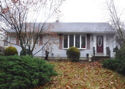 Pre-foreclosure in  HERMAN DR Spotswood, NJ 08884