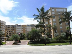 Pre-foreclosure in  S OCEAN BLVD  Delray Beach, FL 33483