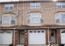 Pre-foreclosure in  FRANCINE LN Staten Island, NY 10314