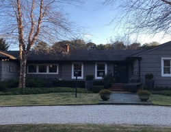 Pre-foreclosure in  SHINNECOCK HILLS RD Southampton, NY 11968