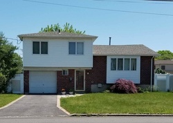 Pre-foreclosure in  W 15TH ST Deer Park, NY 11729
