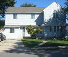 Pre-foreclosure in  AUGUST RD North Babylon, NY 11703