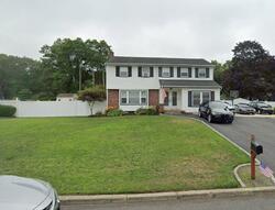 Pre-foreclosure in  CHESHIRE DR Farmingville, NY 11738