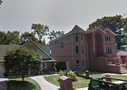 Pre-foreclosure in  UPTON ST Staten Island, NY 10304
