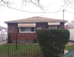 Pre-foreclosure in  145TH AVE Springfield Gardens, NY 11413