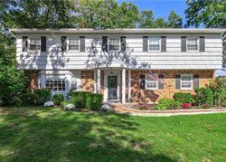 Pre-foreclosure in  PIA BLVD Smithtown, NY 11787