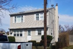 Pre-foreclosure in  49TH ST Lindenhurst, NY 11757