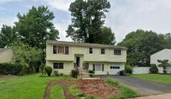  Kingsbridge Dr, Edison NJ