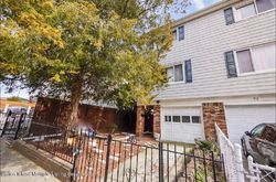 Pre-foreclosure in  PARK HILL AVE Staten Island, NY 10304