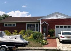 Pre-foreclosure in  ELDERBERRY LN Valley Stream, NY 11581