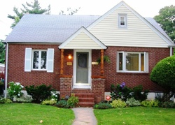 Pre-foreclosure Listing in HENRY ST UNIONDALE, NY 11553