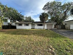 Pre-foreclosure in  NE 38TH ST Pompano Beach, FL 33064