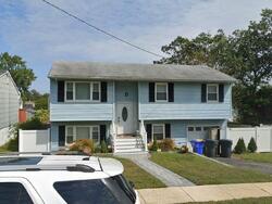 Pre-foreclosure in  PENNSYLVANIA AVE Brick, NJ 08724
