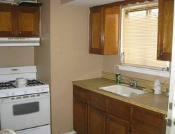 Pre-foreclosure in  HETT AVE Staten Island, NY 10306