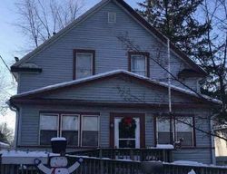 Pre-foreclosure Listing in W 16TH AVE OSHKOSH, WI 54902