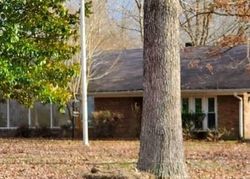 Pre-foreclosure in  SKYVIEW DR Centerville, TN 37033