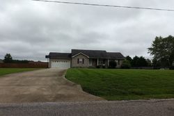 Pre-foreclosure in  PARKER RD Manchester, TN 37355