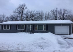 Pre-foreclosure in  27TH AVE East Moline, IL 61244