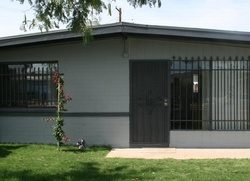 Pre-foreclosure in  E CHIPMAN RD Phoenix, AZ 85040