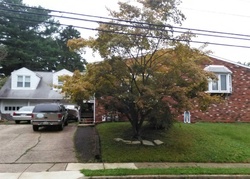 Pre-foreclosure Listing in MAPLE AVE GLENSIDE, PA 19038