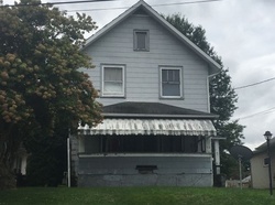 Pre-foreclosure in  TERRACE AVE Grove City, PA 16127
