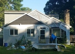 Pre-foreclosure in  ROCKY HILL RD Trumbull, CT 06611