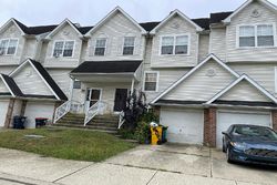 Pre-foreclosure in  BONNYBROOK RD Middletown, DE 19709