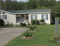Pre-foreclosure in  HUNTERS POINTE DR N Theodore, AL 36582