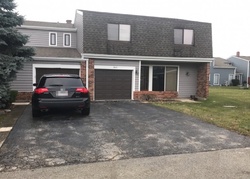 Pre-foreclosure Listing in VITA DR WHEELING, IL 60090