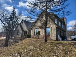 Pre-foreclosure in  THOROBRED LN Dundee, IL 60118
