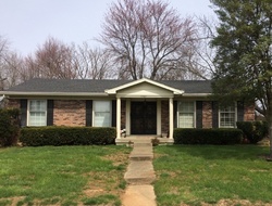 Pre-foreclosure in  SIX MILE LN Louisville, KY 40220