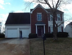  Springchase Dr, Austell GA