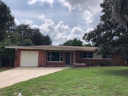 Pre-foreclosure in  LAKE LERLA DR Apopka, FL 32712