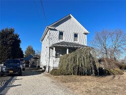 Pre-foreclosure in  CHURCH ST Bohemia, NY 11716