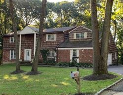  Chablis Dr, Huntington Station NY