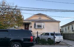 Pre-foreclosure in  SAINT GEORGE PL Inwood, NY 11096